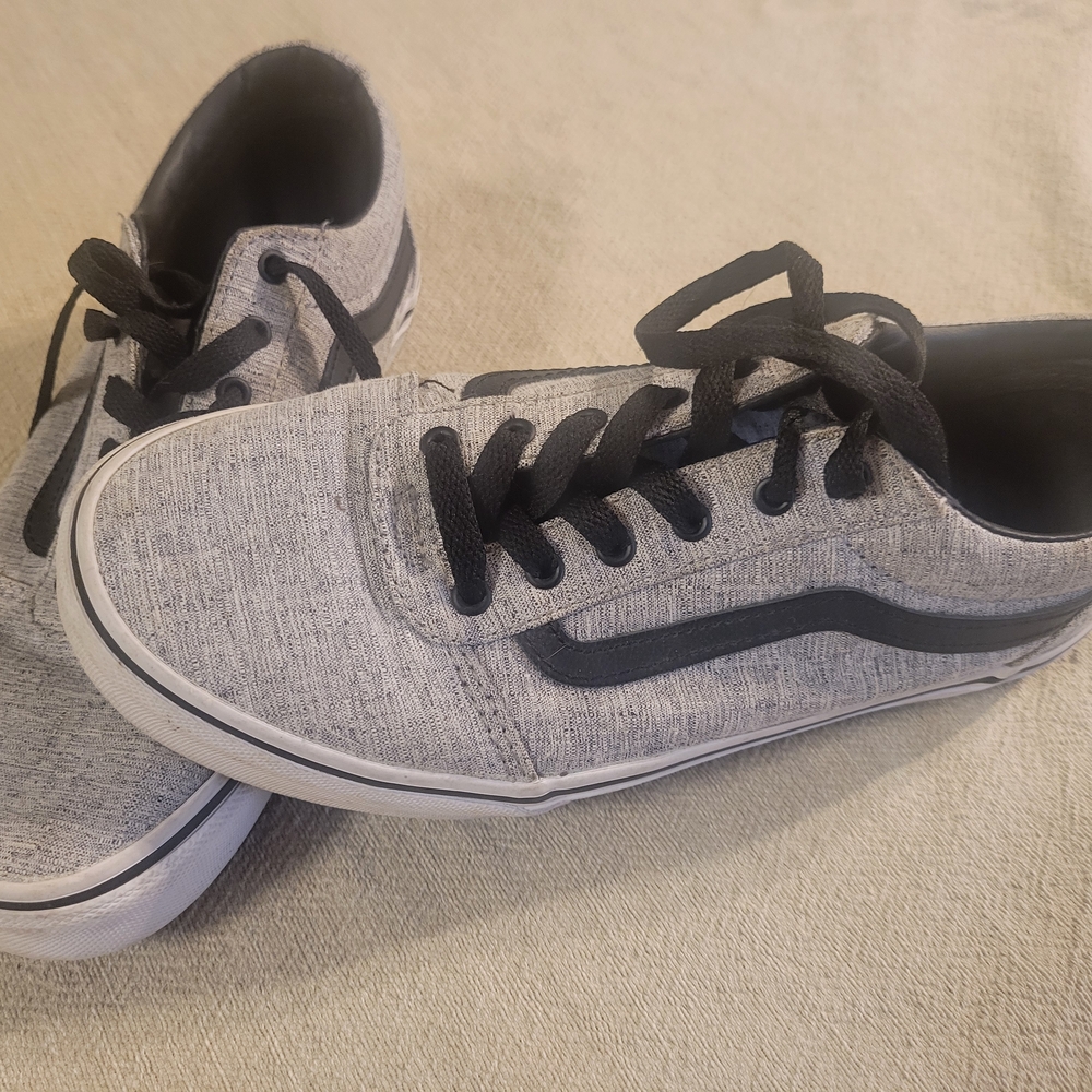Gray and Black Casual Sneakers Youth 5 Shoes Vans